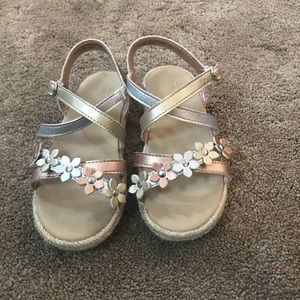 Toddler girl’s sandals